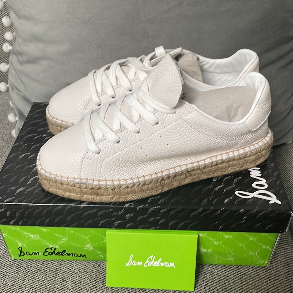 Brand New!! Sam Edelman Dylan white leather sneakers - Size 6 but fits 6.5-7. - Picture 2 of 4
